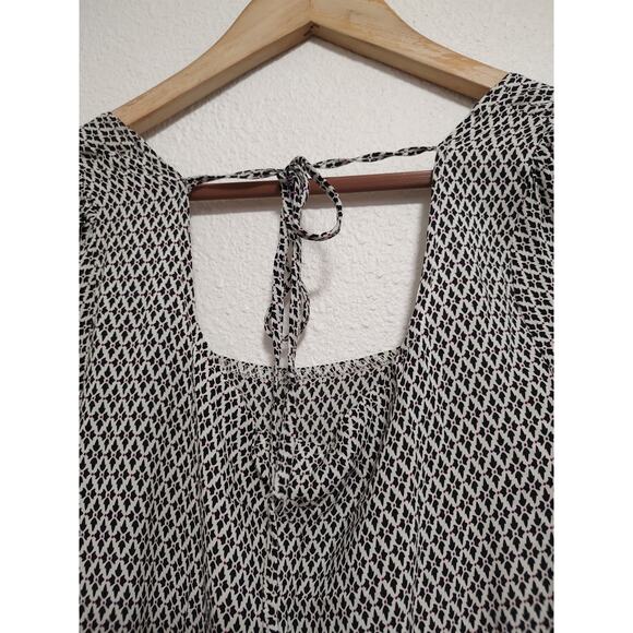 Umgee Blue White Flared 3/4 Sleeve Square Neck Peasant Blouse Size Large - Picture 2 of 10